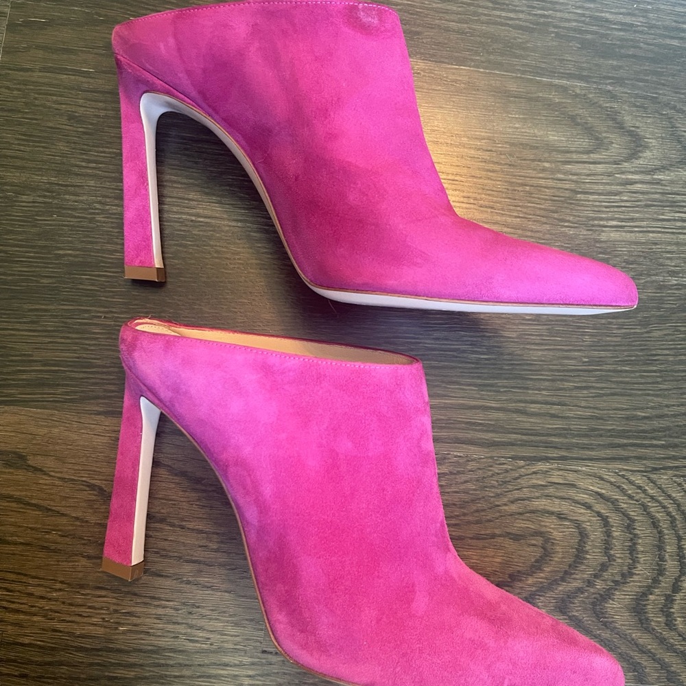 Stuart Weitzman Camila Pointed-Toe Slide Mule in Raspberry - Picture 4 of 7